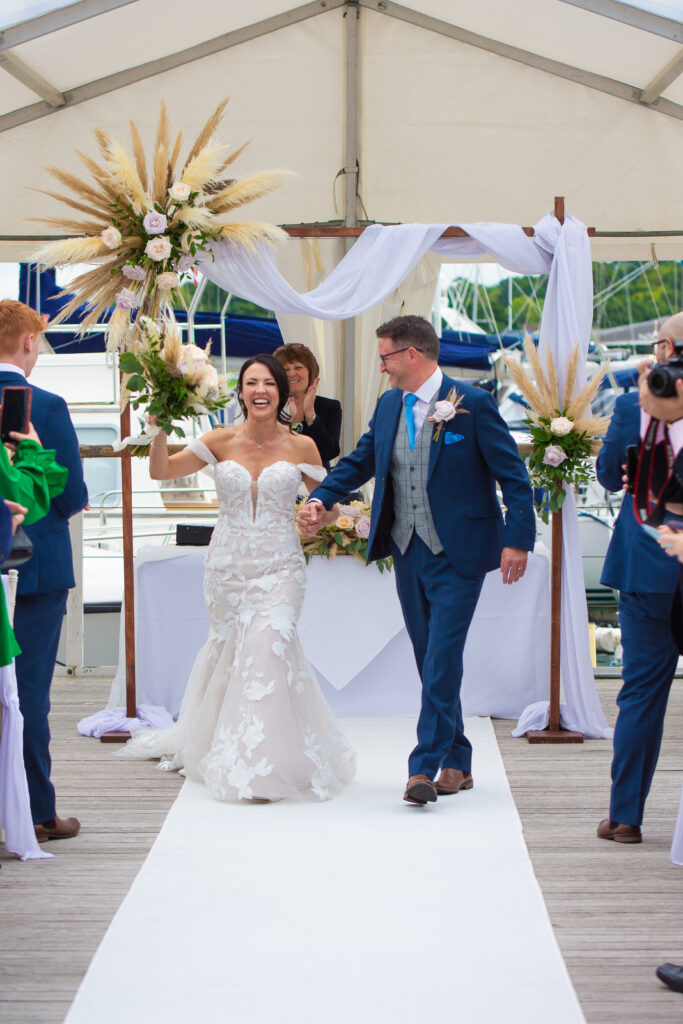Top tips to keep cool in a wedding suit - Hunter & Grey's