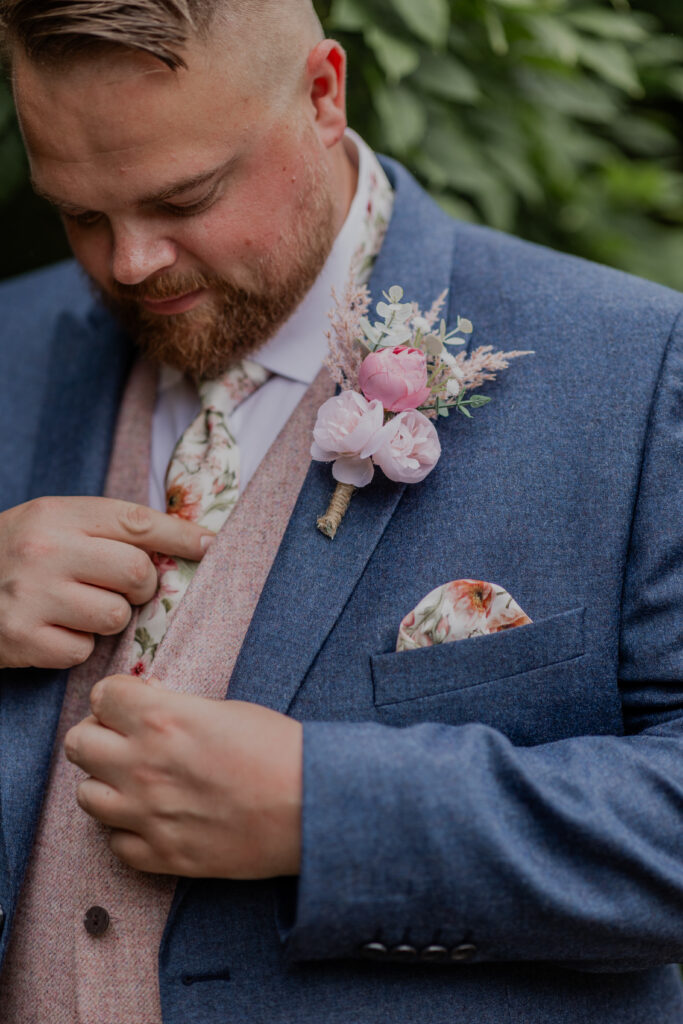 Seasonal wedding suits guide