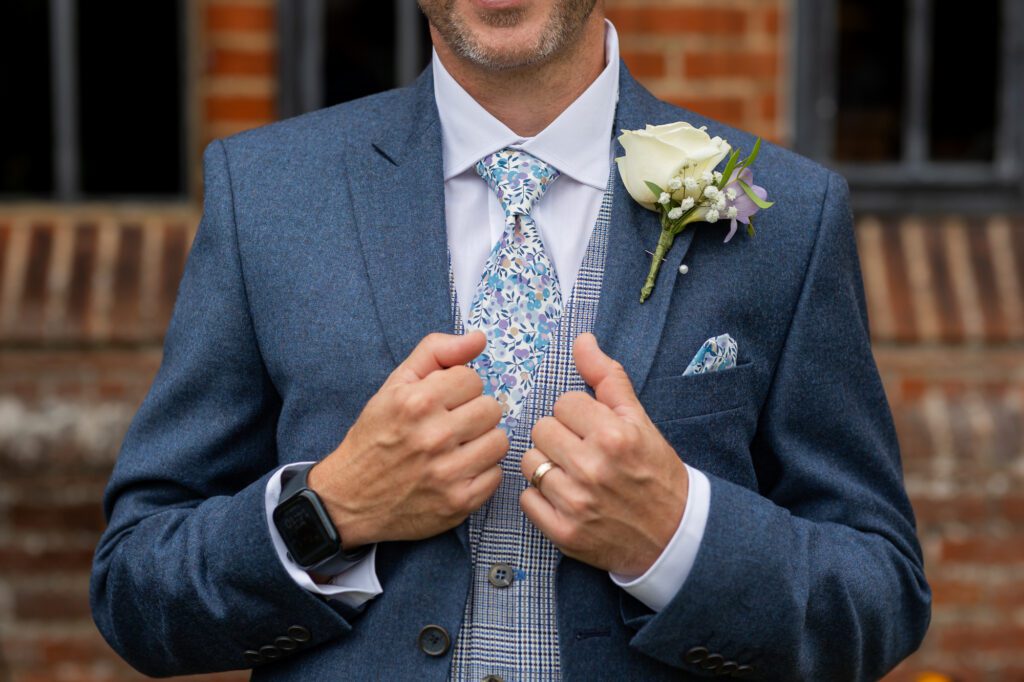 How to choose the perfect wedding suit in Hampshire